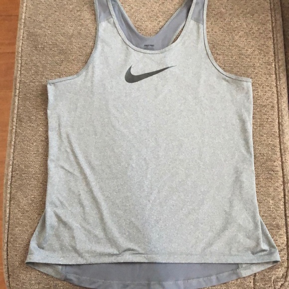 Nike Workout Top - Picture 1 of 3